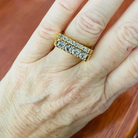 Crystal Ring Set Clear Crystals Size 8 - Picture 3 of 15